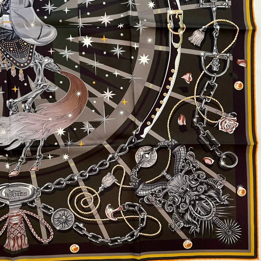 - Hermes Scarf C'est La Fete Olive Hermès Paris 90 cm - Picture 3 of 7